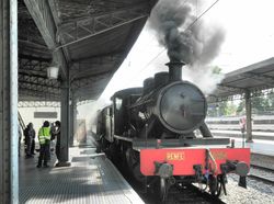 EL Tren de la Fresa inicia la temporada de oto�o remolcado por la locomotora Baldwin, 140-2054 