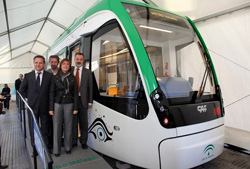 Presentada la maqueta a escala real de los trenes del Metro de M�laga 