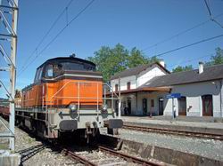 Se inaugura en Francia la v�a renovada del ferrocarril de Pau a Olor�n  