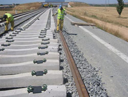 Licitados por m�s de 305 millones dos nuevos tramos de la l�nea de alta velocidad a Galicia 