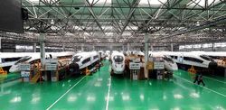 Los trenes de alta velocidad chinos vuelven al servicio
