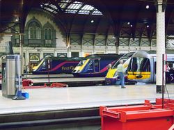 El gobierno brit�nico aumentar� la inversi�n en ferrocarril para estimular la econom�a