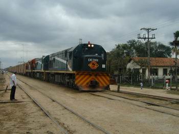 Feve firma un convenio de colaboraci�n con un ferrocarril  boliviano