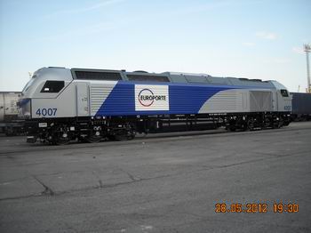 Diez locomotoras Euro 4000 viajan a Francia a travs de la lnea Figueras-Perpin