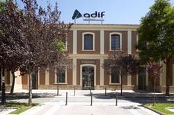 Adif rehabilitará la estación de Lorca-Sutullena, dañada por el terremoto de 2011