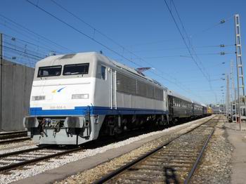 Trenes históricos en ruta por vías madrileñas desde la estación de Delicias el próximo domingo