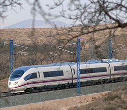 El AVE entre Catalu�a y Andaluc�a ha transportado a 1.870.908 clientes en tres a�os