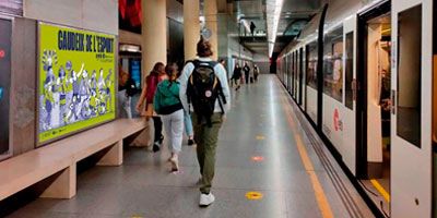 Campaa de Metrovalencia para promover el transporte pblico y la prctica del deporte