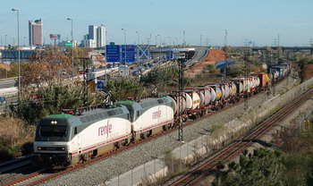 96.000 toneladas: balance del primer a�o para las mercanc�as de Renfe en ancho UIC