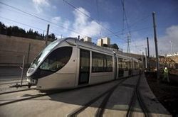 Primeras pruebas del tranv�a de Jerusal�n