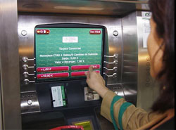 Metro de Sevilla rebaja a treinta céntimos el precio de las tarjetas de viaje