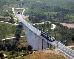 Comienzan las pruebas de carga con trenes en doce viaductos y 84 pasos del trayecto Cuenca-Albacete 