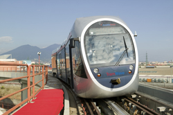 Ansaldo STS presenta su sistema de alimentaci�n sin catenaria para tranv�as Tram Wave 