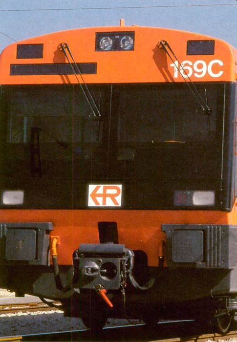 Remodelacin de 35 unidades 440 para servicios regionales. Las cinco primeras cubren el servicio Andaluca Express.