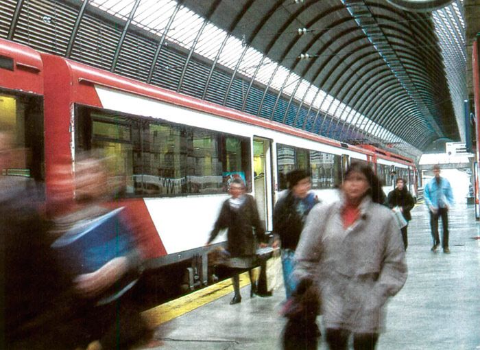 Servicios de cercanas en Andaluca en 1997, ao que se anunciaban inversiones para duplicar vas.