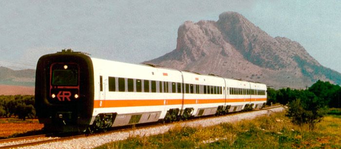 Unidad de la serie 594, conocida como TRD, que entraron en servicio en 1998 para recorridos regionales en Andaluca, con velocidades de hasta 160 km/h.