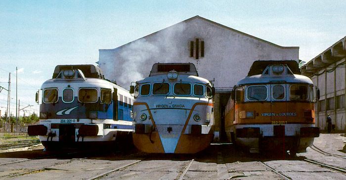 Clausurada la base de Aravaca de Talgo. La convivencia entre las m�quinas de las series 2000-T, 3000-T y 354 no volver� a llevarse a cabo en la nave de locomotoras de Aravaca.