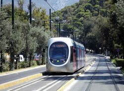 Firmado el contrato para la ampliacin del ferrocarril ligero de Pireo, en Grecia