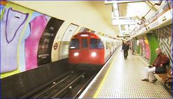 El metro de Londres rememora los primeros viajes para celebrar sus 150 aos  