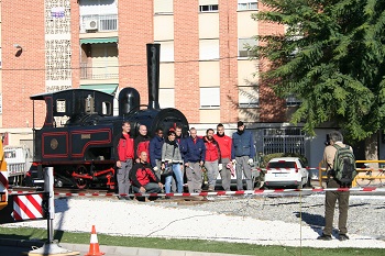 Una de las locomotoras más antiguas de España preside una glorieta en Murcia