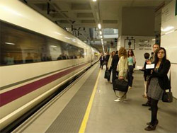 Balance del primer ao del AVE Barcelona-Figueras: ms de 1.200.000 viajeros