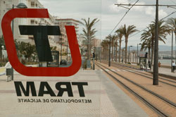 Licitada por 3,7 millones de euros la limpieza de las dependencias e instalaciones del Tram de Alicante