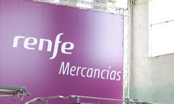 Renfe Mercancas comprar 75 plataformas y 160 cajas mviles 