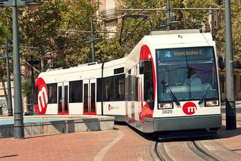 Metrovalencia continúa los trabajos de renovación y modernización de los tranvías de la serie 3800