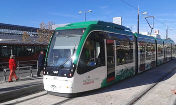 Granada ofrecerá transbordo gratuito entre el metro y los autobuses urbanos