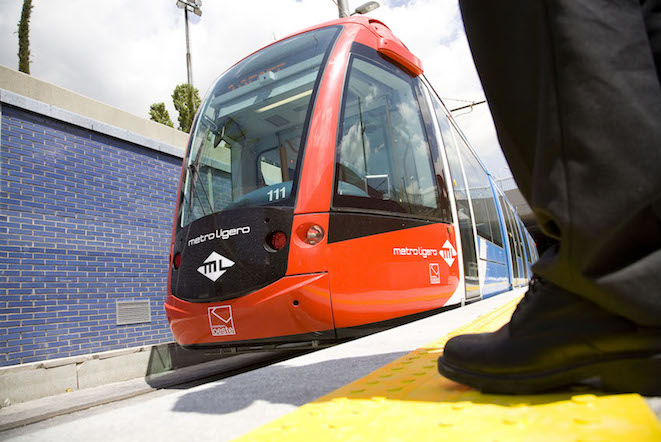 Los usuarios califican con notable el servicio de Metro Ligero Oeste 