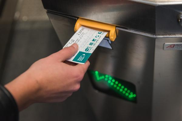 Metro de Barcelona intensifica los controles de disuasión ante el fraude