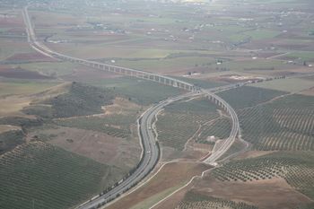 Concluyen las pruebas de carga de los viaductos de la línea de alta velocidad Antequera-Granada