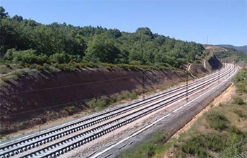 Inversión de 17,2 millones para desvíos ferroviarios en la conexión de alta velocidad entre Madrid y Asturias