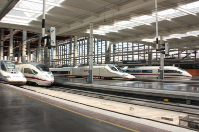 Los trenes AVE y Larga Distancia cierran julio y agosto en mximos histricos, con ms de seis millones de viajeros