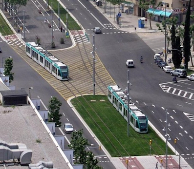 Los usuarios puntúan con notable alto el servicio del Tranvía de Barcelona 