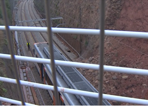 Más de un centenar de técnicos de Renfe y Adif trabajan en el restablecimiento del tráfico en Vacarisses