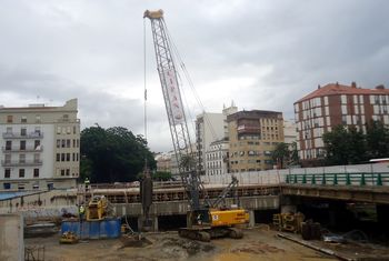 Se inicia la ejecución de las últimas pantallas del túnel del metro de Málaga bajo el puente de Tetuán