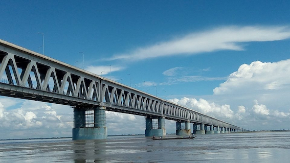 India inaugura su puente ferroviario m�s largo, sobre el r�o Brahmaputra