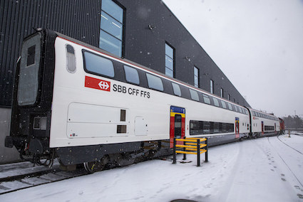 Los Ferrocarriles Suizos presentan los prototipos de la modernizacin de los trenes IC2000