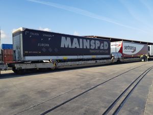 Empiezan las circulaciones regulares en la primera autopista ferroviaria española