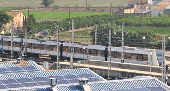 FGV ahorra 14,8 millones de euros en electricidad en una década de servicio de sus placas solares