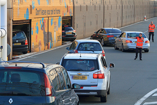 Renovación de los nueve trenes “navettes” para pasajeros de Eurotunnel