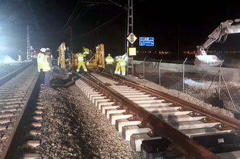 Concluyen las obras de la conexi�n de las v�as del tranv�a de la Bah�a de C�diz y el ferrocarril en R�o Arillo