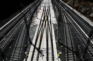 Adjudicado el suministro y transporte de aparatos de v�a para el tramo Almusafes-Valencia Fuente de San Luis