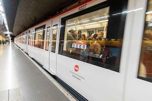 En servicio la primera unidad 9000 de tercera generaci�n en la l�nea 4 de Metro de Barcelona