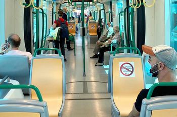 Los tres metros andaluces recuperan la mitad de su demanda previa al Covid-19