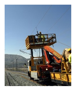 Obras de mejora en la catenaria en el trayecto Madrid Atocha-Guadalajara