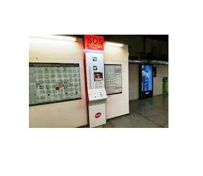 TMB prueba un prototipo de interfon�a y emergencias en estaciones de metro