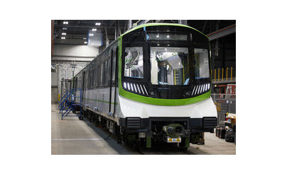 Presentado el primer coche de la red express de Montreal