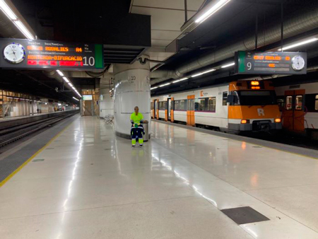 Adif pone en servicio la primera fase del nuevo esquema de v�as de ancho convencional de Barcelona-Sants